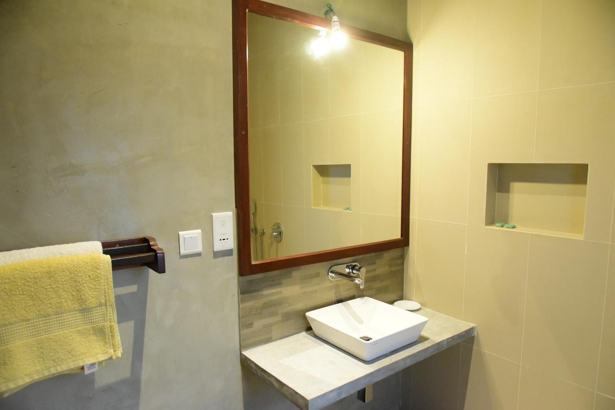 Tranquil Otel Hikkaduwa Dış mekan fotoğraf