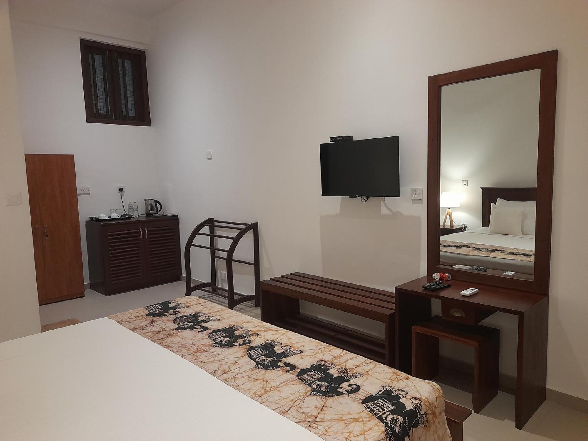Tranquil Otel Hikkaduwa Dış mekan fotoğraf